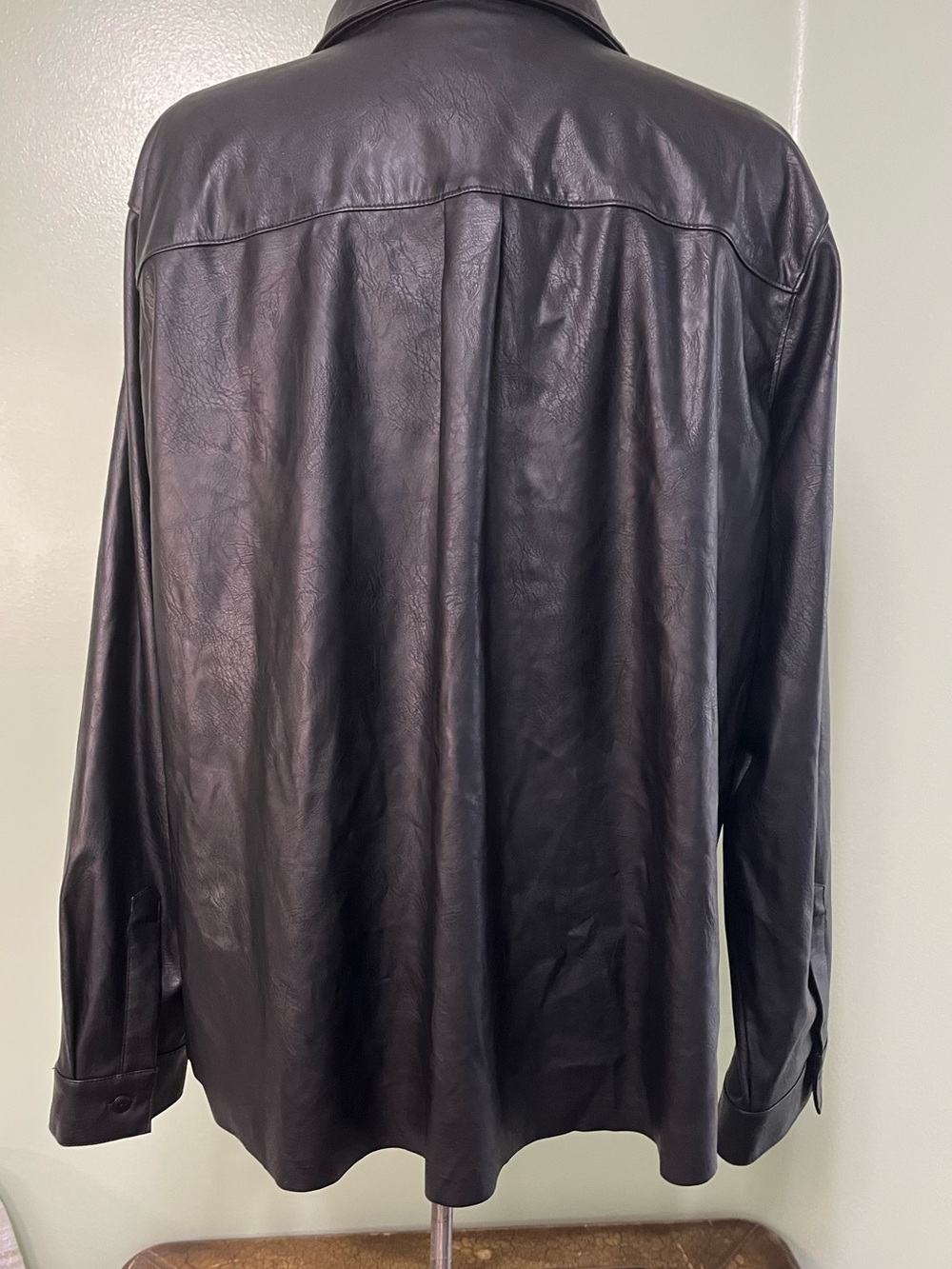 Lucky Brand Woman’s Black Faux Leather Button-Front Shirt  Size XL - Picture 4 of 11